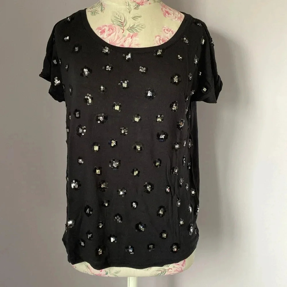 Gap short sleeve black shirt with sequin detail size small
